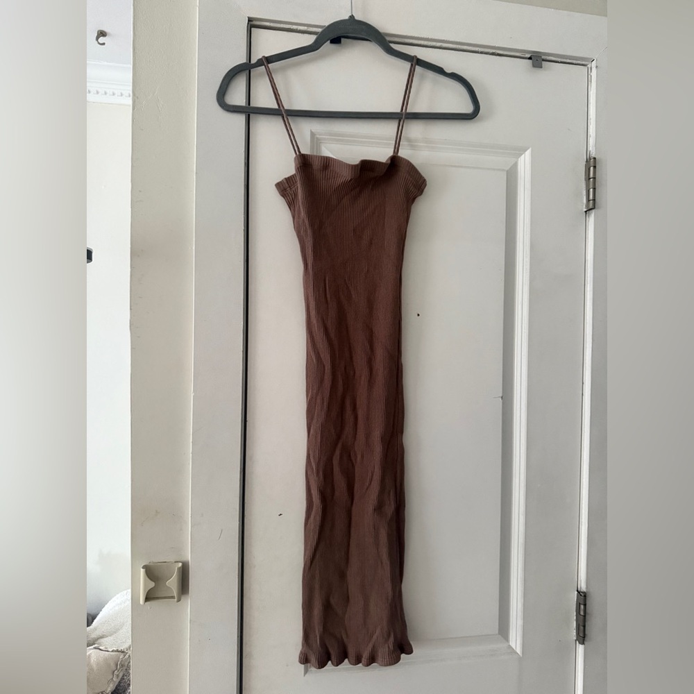 12th Tribe Brown Ribbed Bodycon Midi Dress – Size S